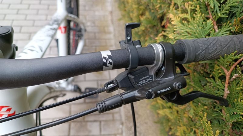 Ghost Kato 7.9 AL star white, kola 29", velikost L