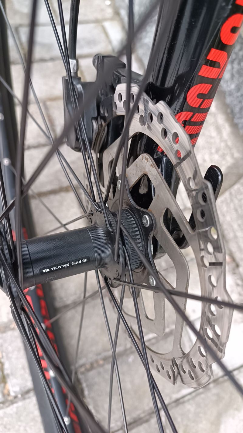 Ghost Kato 7.9 AL star white, kola 29", velikost L