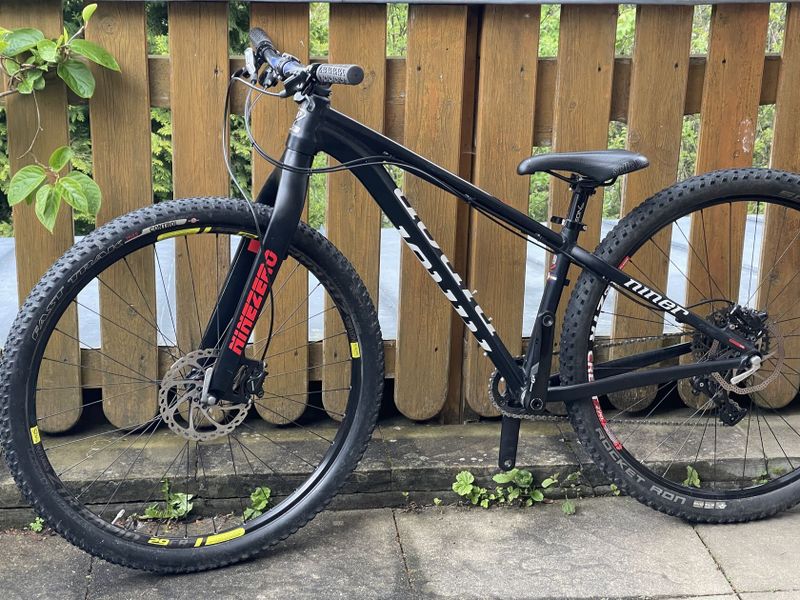 Niner Emd9 XS, jako Vpace Max 29, 9,7kg