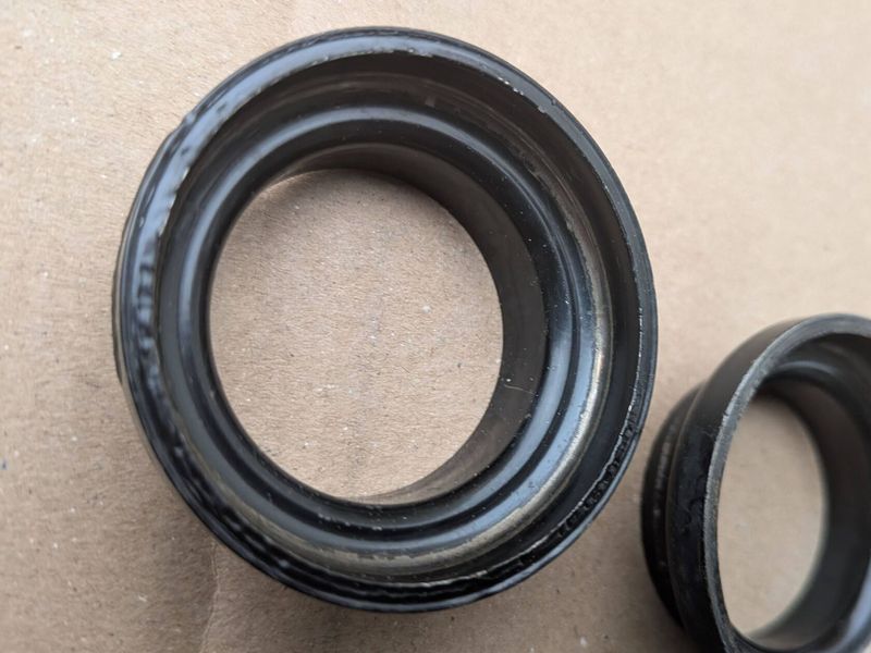 1 1/8" hlavové složení Tioga Alchemy