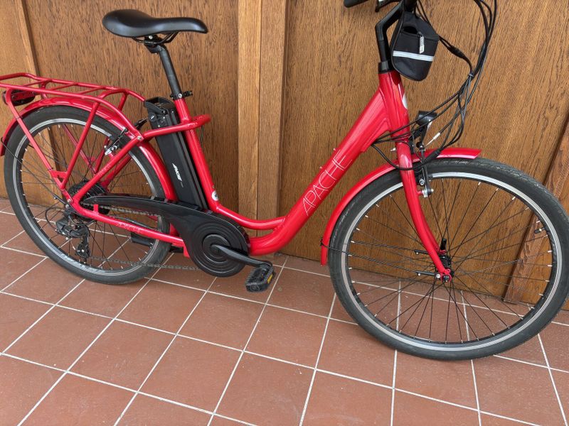 ELEKTROKOLO APACHE TANKA - městské - zadní motor, baterie 13 Ah - ZÁNOVNÍ