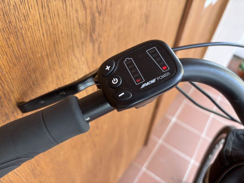 ELEKTROKOLO APACHE TANKA - městské - zadní motor, baterie 13 Ah - ZÁNOVNÍ