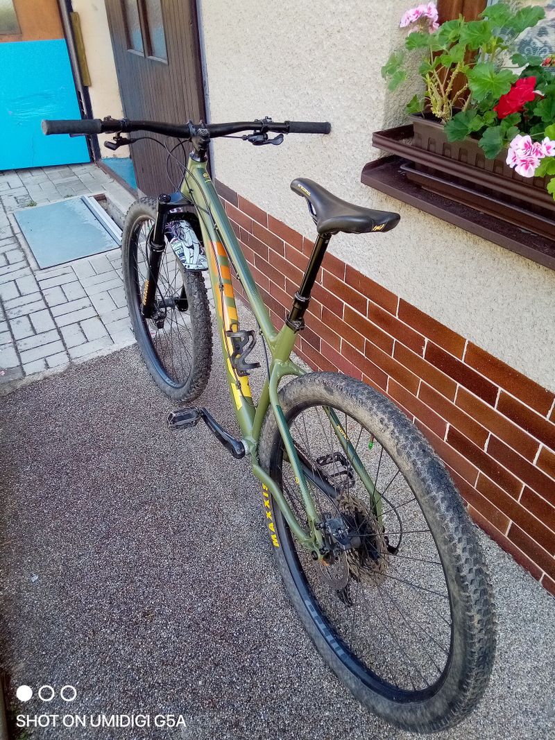 Kona Honzo
