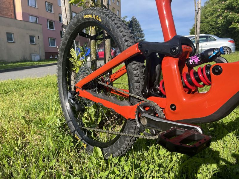 Specialized enduro “L”
