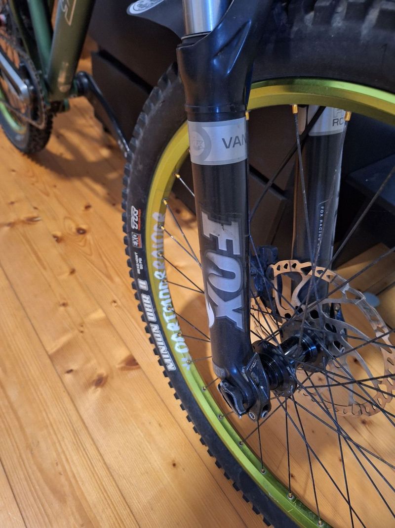 Santa Cruz NOMAD M 2009