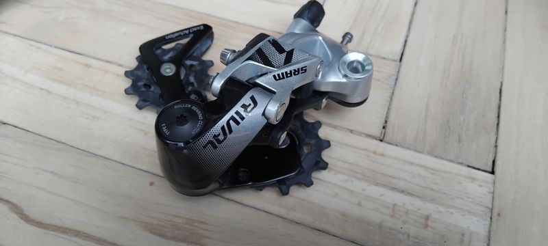 Sram Rival 1