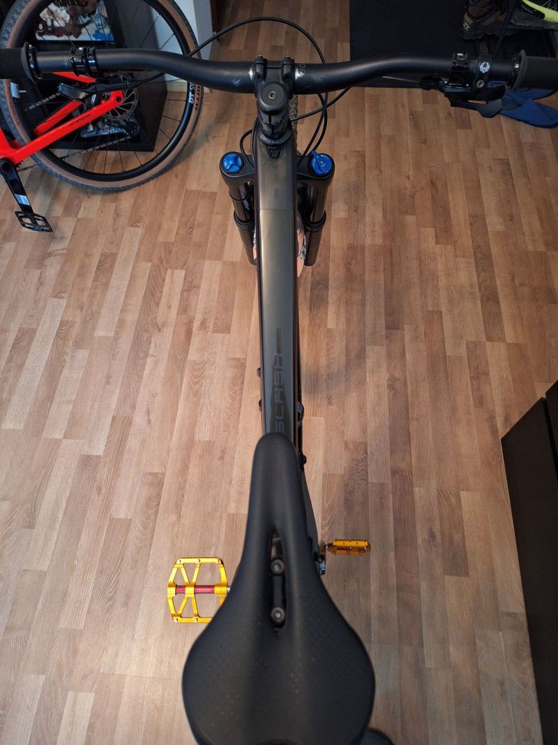 TREK Slash 9.7 M/L 2021