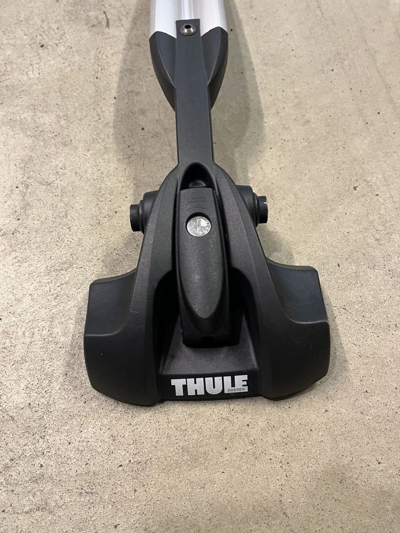 Sřešní nosič Thule FastRide