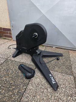 Prodám trenazer tacx flux s