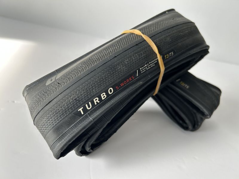 Nové silniční plášťě S-Works Turbo T2/T5 šířka 26”