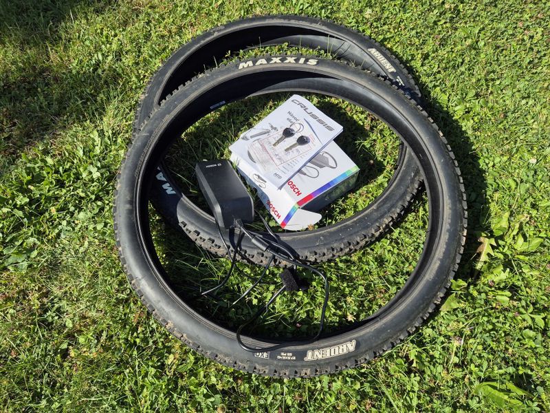 Crussis e-Atland 11.6, 18", kola 27,5"