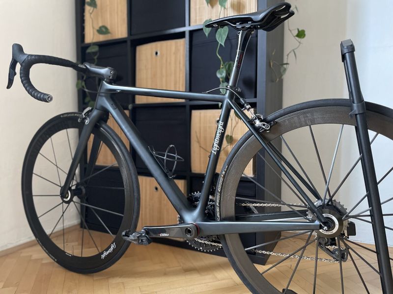 Lightweight Urgestalt / Meilenstein / 5.85kg / Sram Red eTap Quarq / vel.48