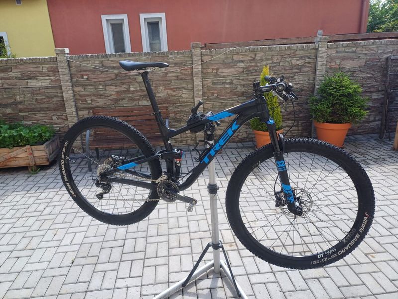 Prodám MTB Trek Top Fuel 8 vybavení XT