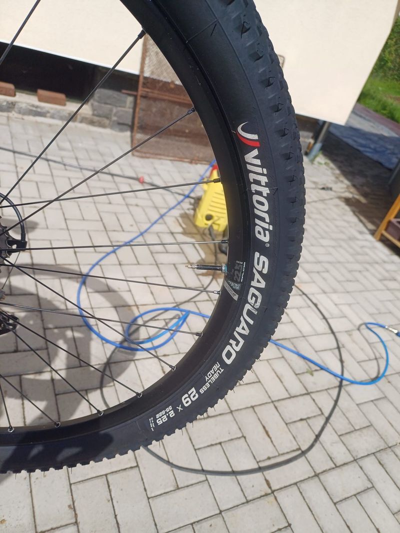 Prodám MTB Trek Top Fuel 8 vybavení XT