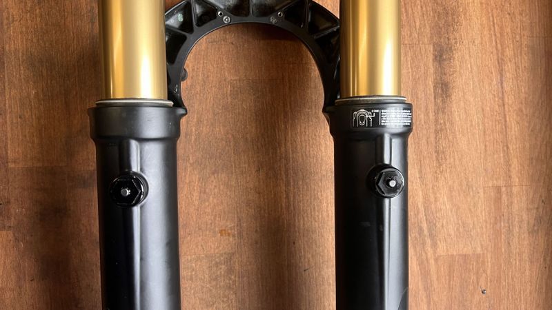FOX 38 FLOAT Factory Grip2 29" Black - 160mm