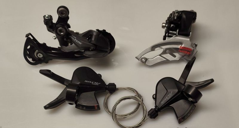 Sada Shimano Altus 3x9