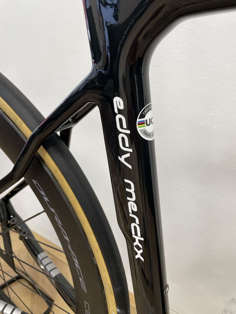 Eddy Merckx 525 Disc - rámová sada s koly 