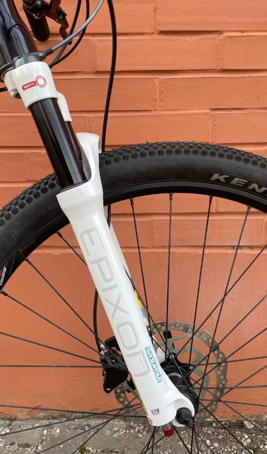 Horské kolo 27,5, 12T, Suntour Epixon, váha 11,9 kg