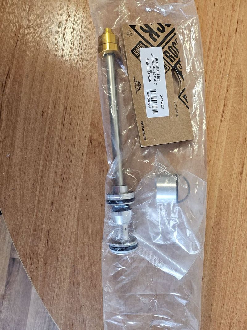 RockShox Debon Air+ Upgrade Kit Pike C1+ Butter Cup 130mm