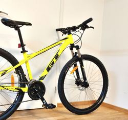 Horské kolo GT Aggressor Expert pro 160-170 cm, kola 27.5"