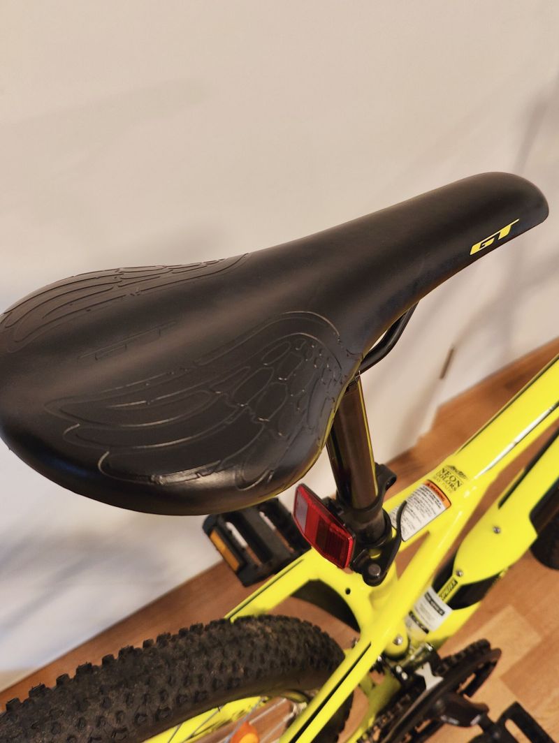 Horské kolo GT Aggressor Expert pro 160-170 cm, kola 27.5"