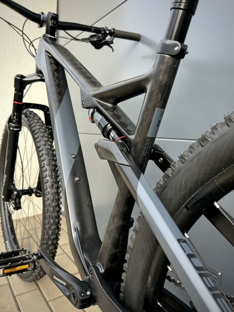 CUBE AMS 100 C:68 RACE 29 2021, L