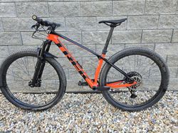 Trek Procaliber 9.7 Roarange/Deep Smoke 29" 2023 velikost M (165-175cm)
