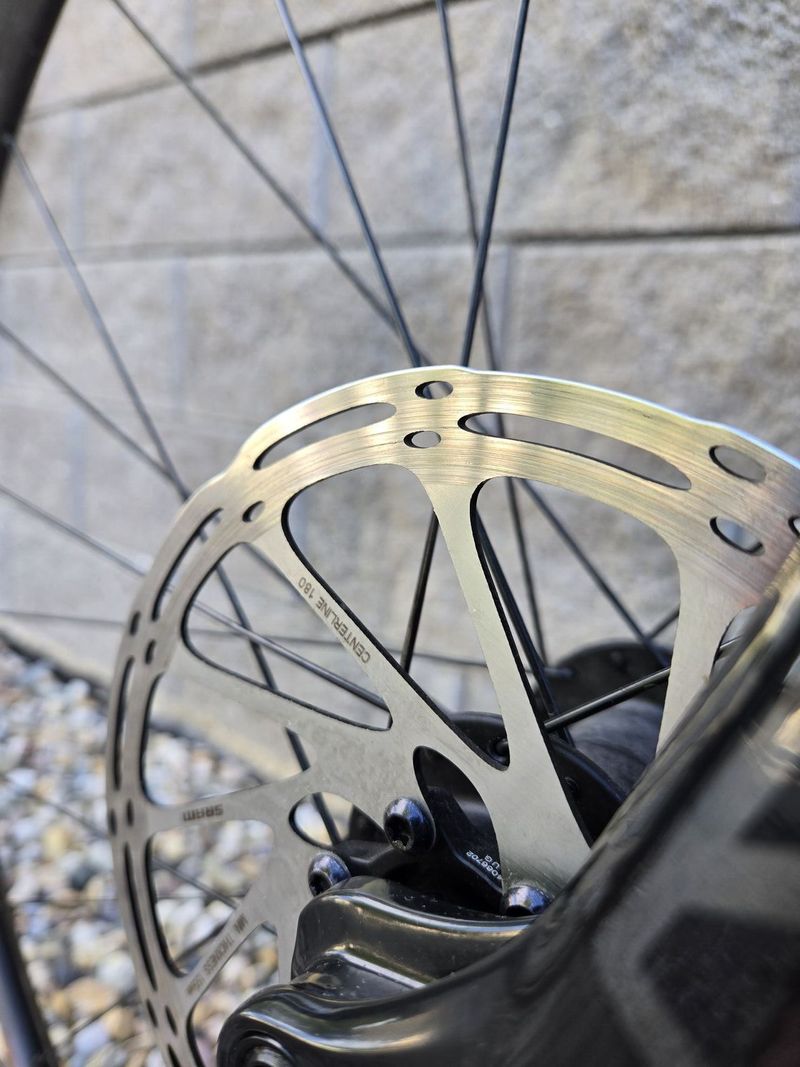 Trek Procaliber 9.7 Roarange/Deep Smoke 29" 2023 velikost M (165-175cm) v záruce