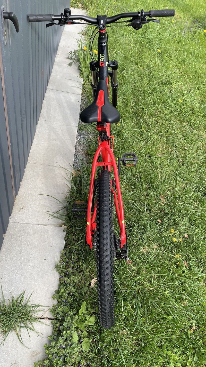 Horské kolo Rockrider ST900