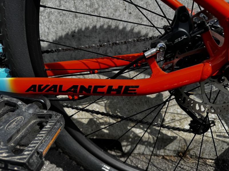 GT Avalanche Sport 29er / L