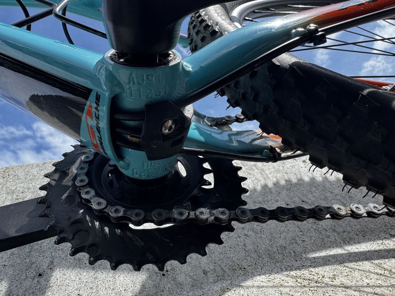 GT Avalanche Sport 29er / L
