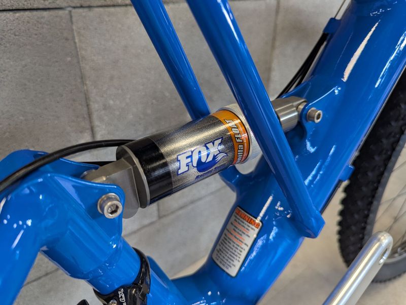 Cannondale Super V 2000 velikost L, Volvo, rok 1999, CODA, po repasi, původní osazení
