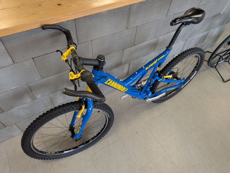 Cannondale Super V 2000 velikost L, Volvo, rok 1999, CODA, po repasi, původní osazení