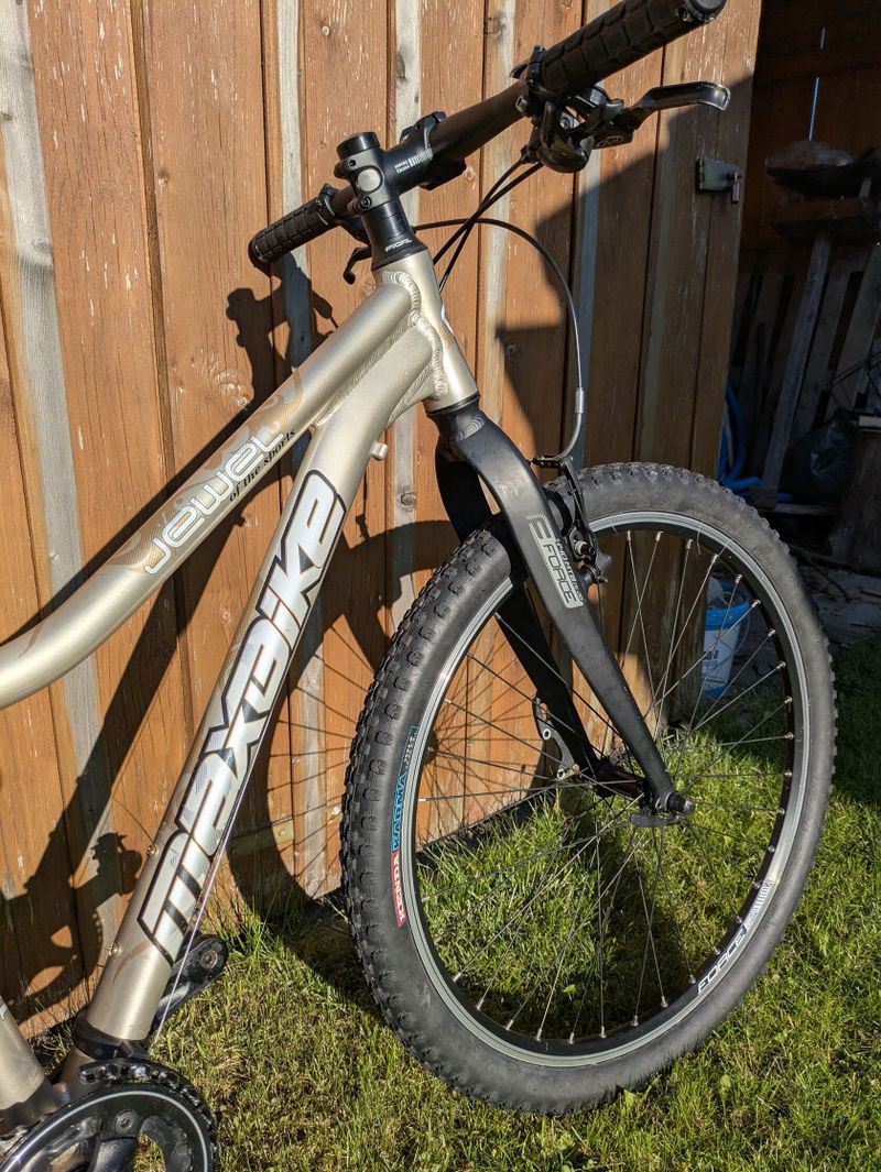 Maxbike Jewel, kola 26", rám 14,5", 11kg