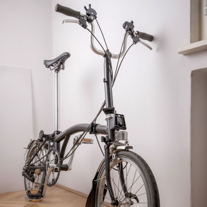 Brompton M6 černý (6 rychlostí)