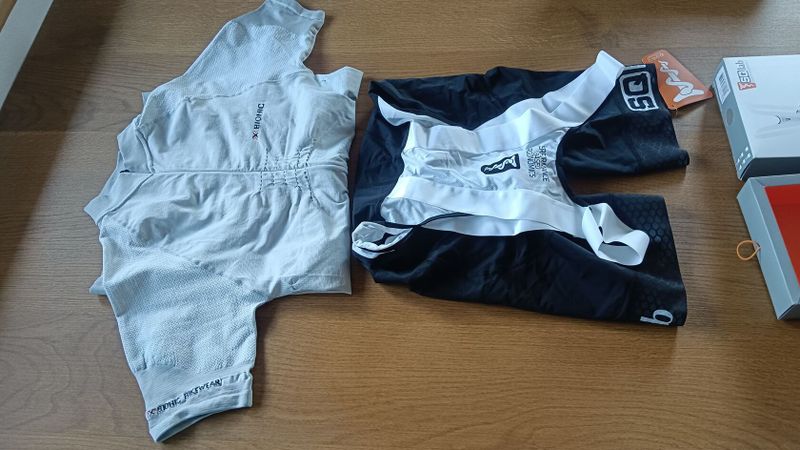 cyklo kraťasy a dres ASSOS, X-BIONIC, GIANT vel.XL XXL nové!
