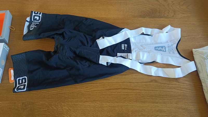 cyklo kraťasy a dres ASSOS, X-BIONIC, GIANT vel.XL XXL nové!