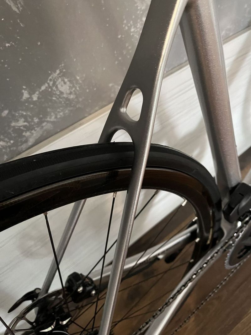 Dema Corsa , Sram AXS Rival 