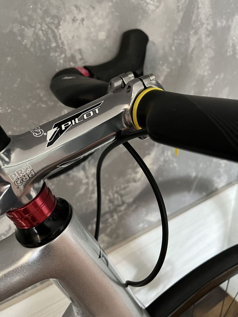 Dema Corsa , Sram AXS Rival 
