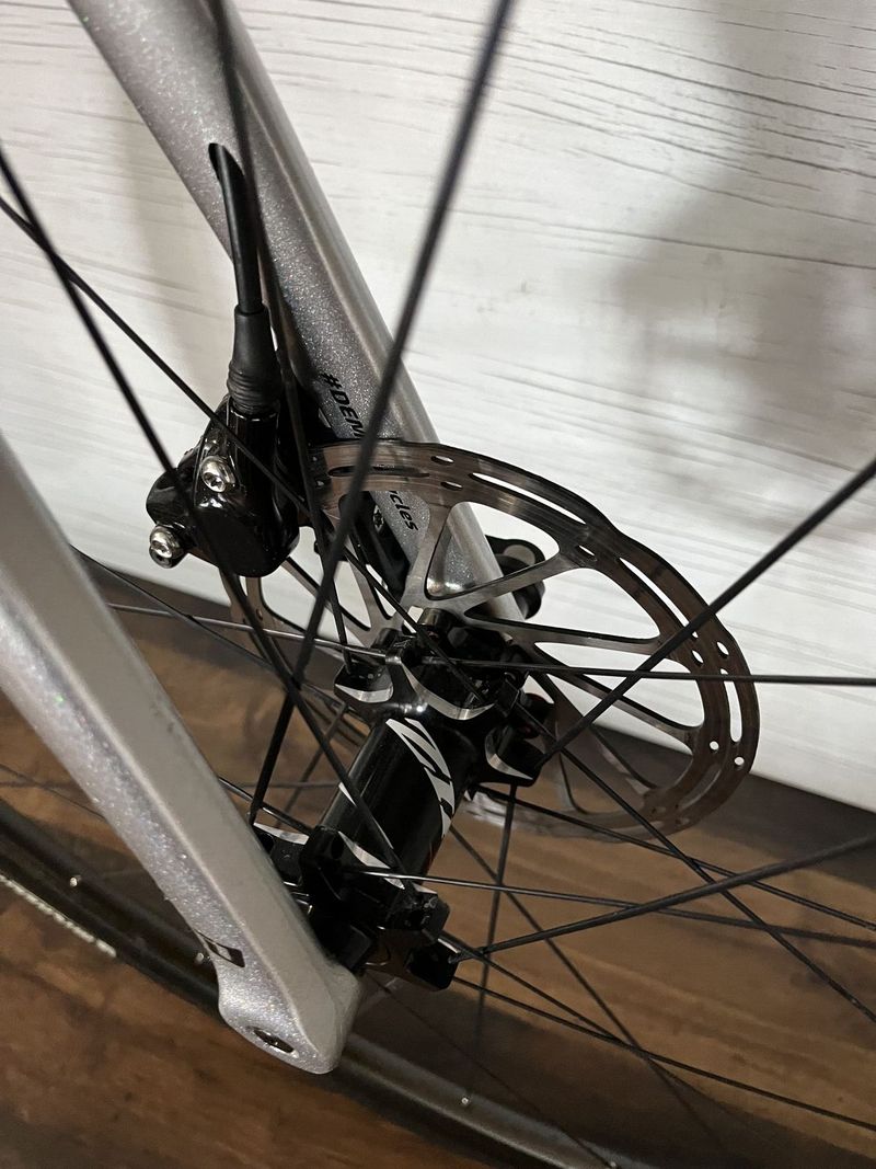 Dema Corsa , Sram AXS Rival 