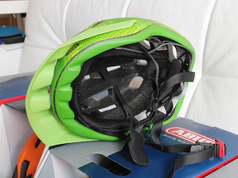 Helma Abus MountK trey green vel. 53-58