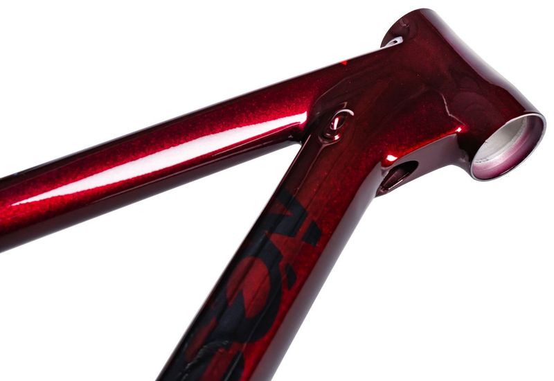 Nový nepoužitý hliníkový rám belgického výrobce Thompson Element / 29er / velikost M / rychloupínák