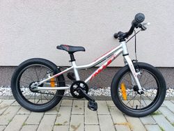 Amulet Young Blaster 16 - ultralehké hliníkové kolo