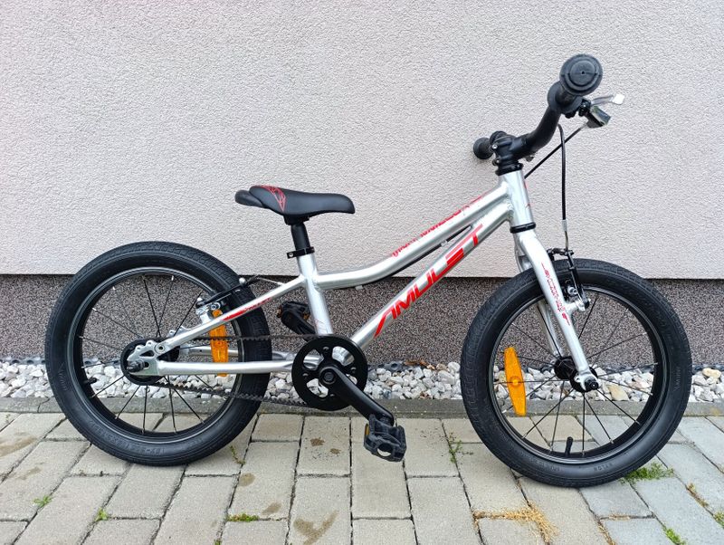 Amulet Young Blaster 16 - ultralehké hliníkové kolo