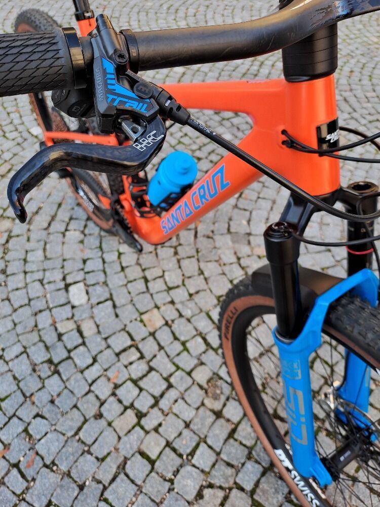 NOVÁ CUSTOM STAVBA Santa Cruz Blur C / Rock Shox SID / Sram GX AXS, XX1 / velikost XL / carbon DTSwi
