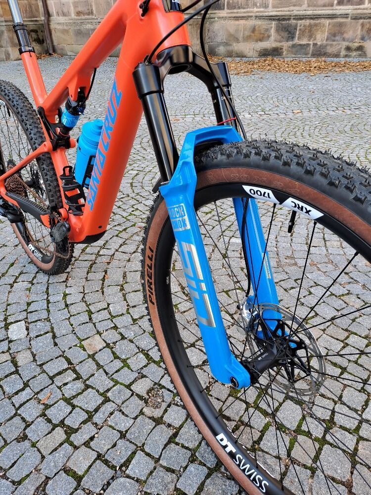 NOVÁ CUSTOM STAVBA Santa Cruz Blur C / Rock Shox SID / Sram GX AXS, XX1 / velikost XL / carbon DTSwi