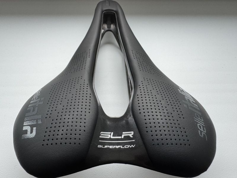 Selle Italia SLR Boost Carbonio Superflow 145 mm