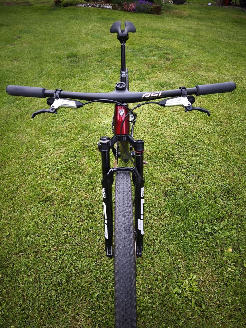 TREK SUPERCALIBER SLR 9.9 Flight Attendant Gen2 Red smoke/drizzle