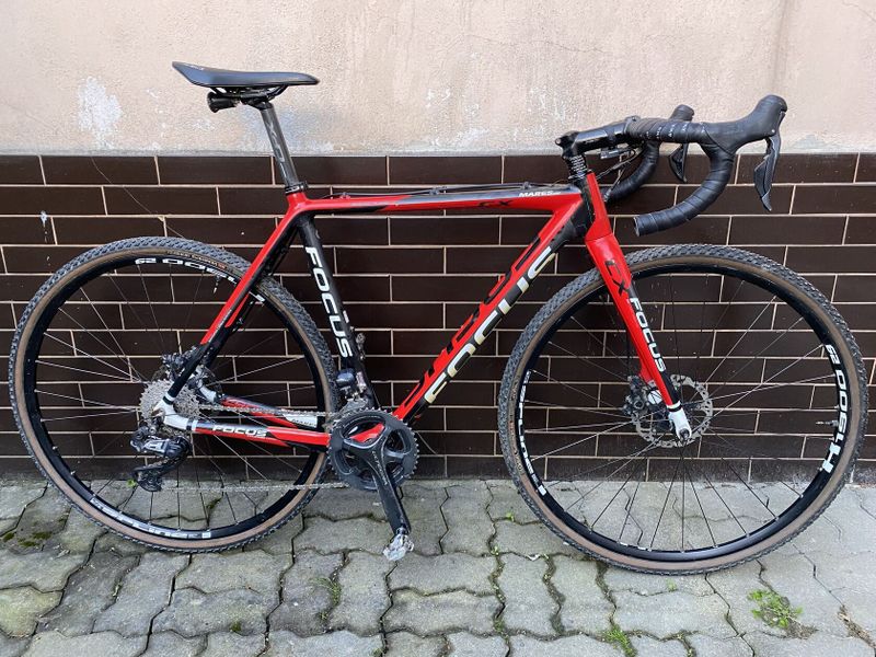 Cyklokros/gravelové kolo Focus Mares CX Disc Di2 elektro-řazení
