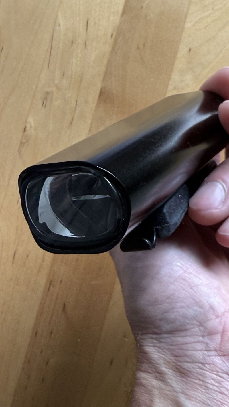 Lezyne STVZO PRO 115 přední světlo